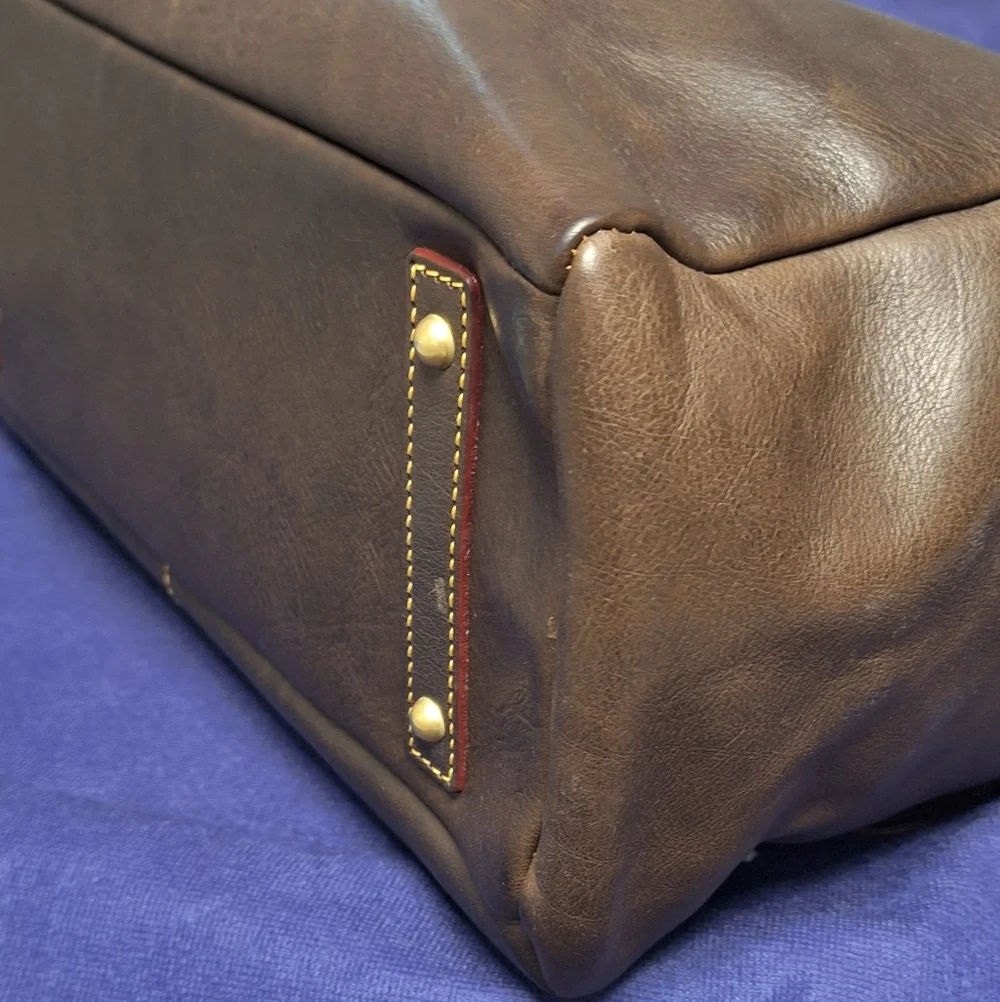 Dooney & Bourke Flprentine Pocket Shopper, EUC, Brown Tmoro - Picture 4 of 13